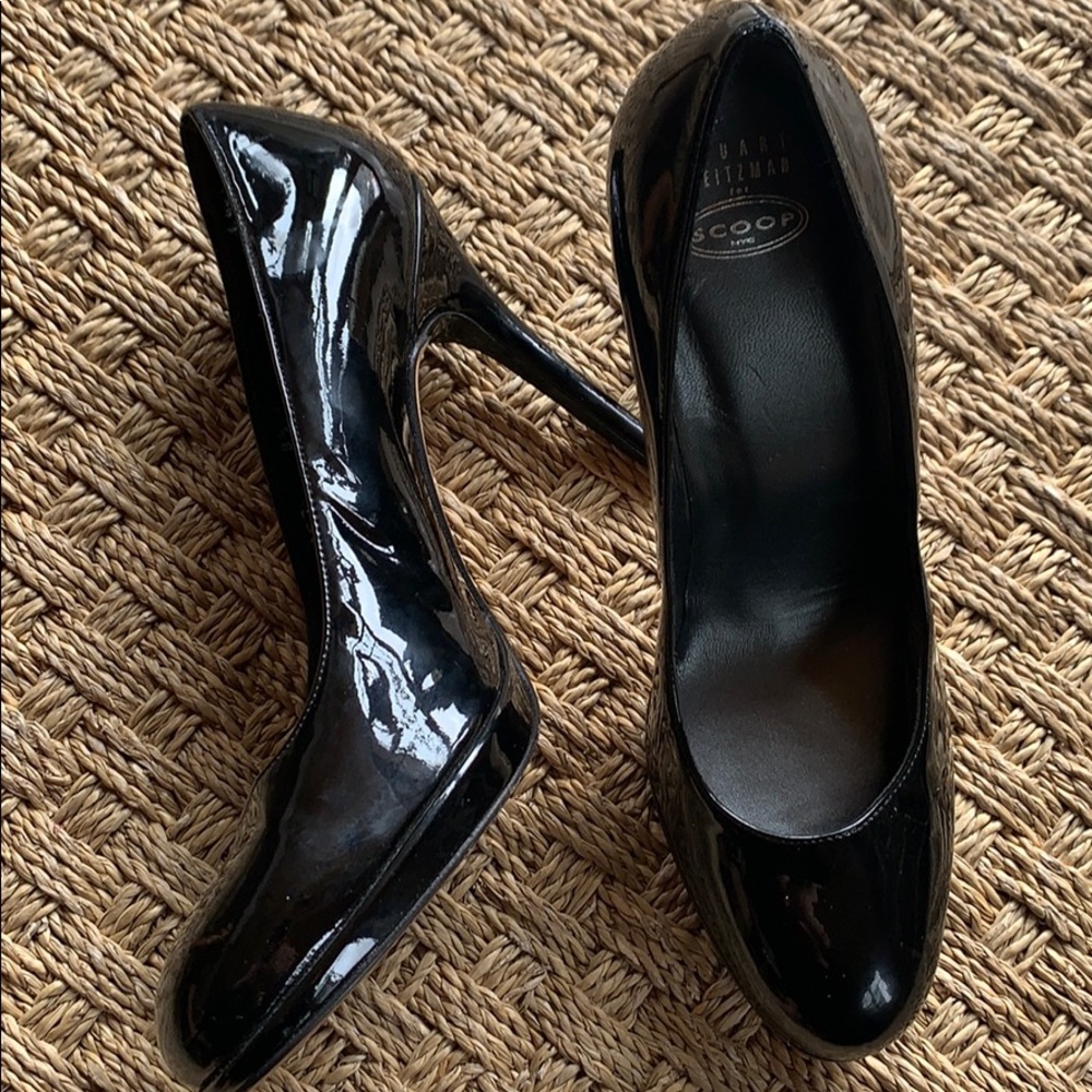 Stuart Weitzman Black Patent Leather Pumps